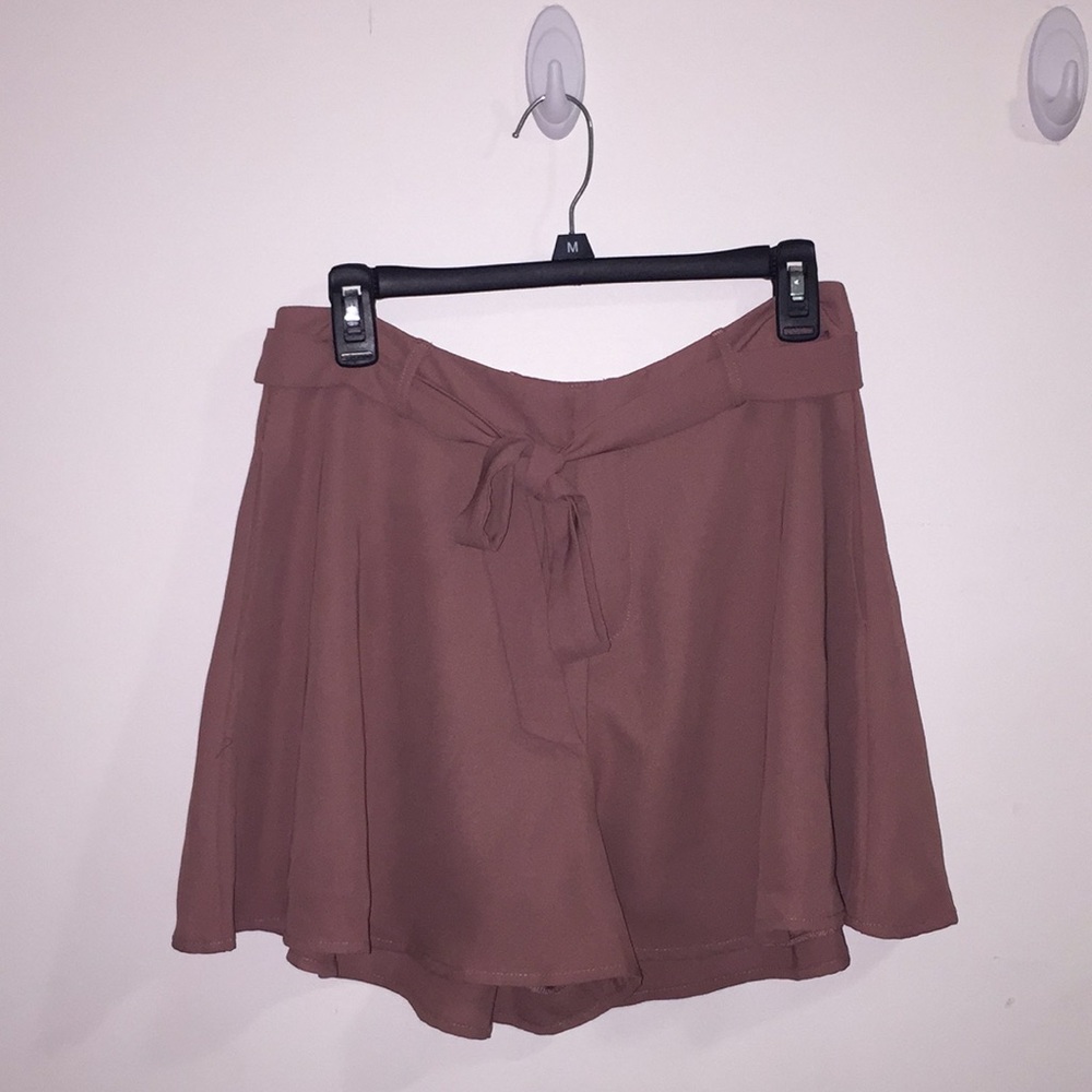 Flowy high-waisted shorts